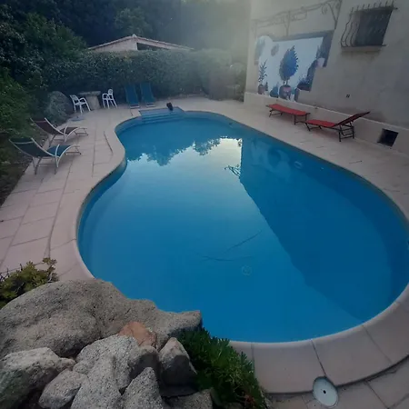 60 M2 Climatise 2 Adultes Max Et 2 Enfants Piscine Partagee Apartment